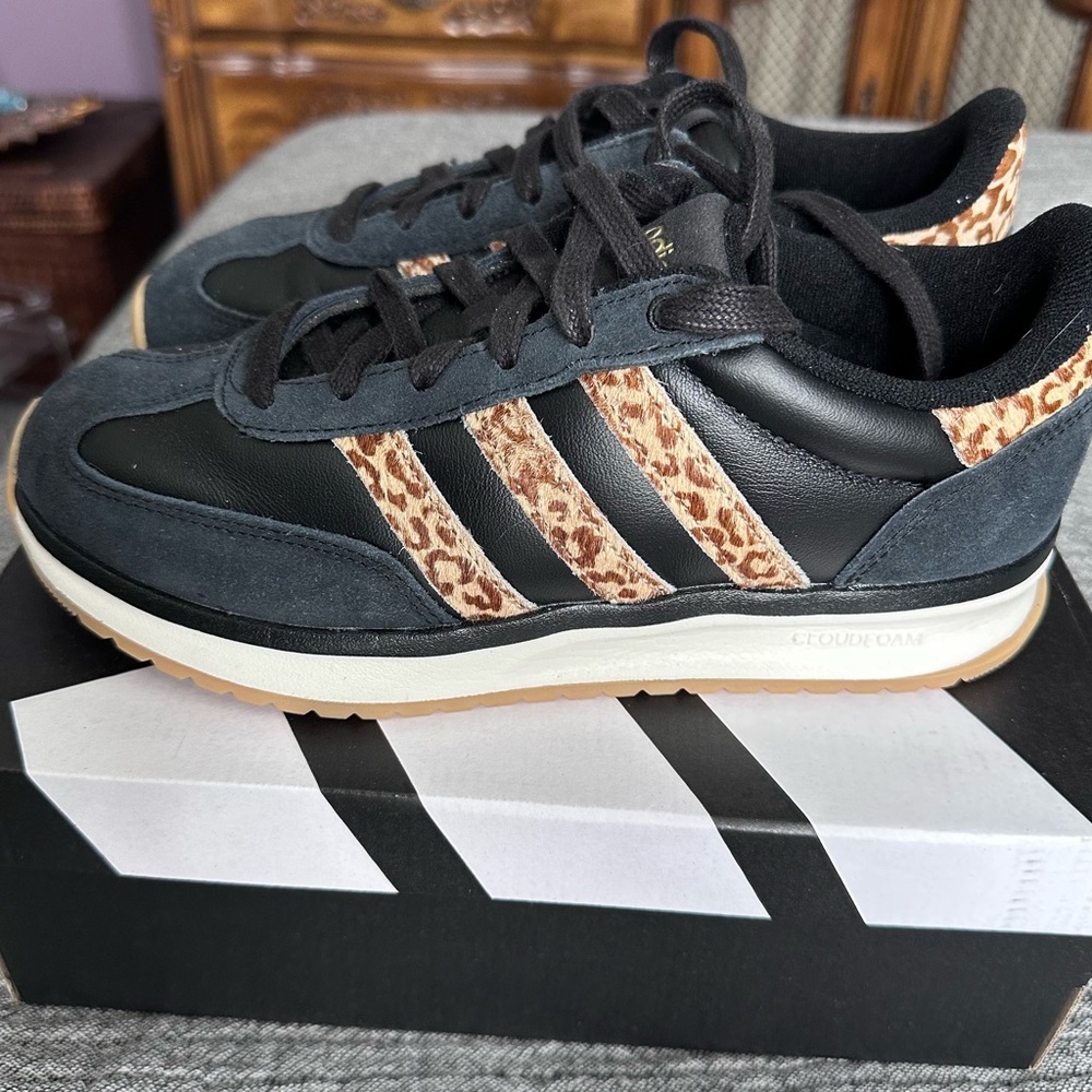 Adidas Women's Black and Leopard Athletic Shoes… Never Worn